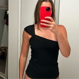 NA-KD Black One Shoulder Top